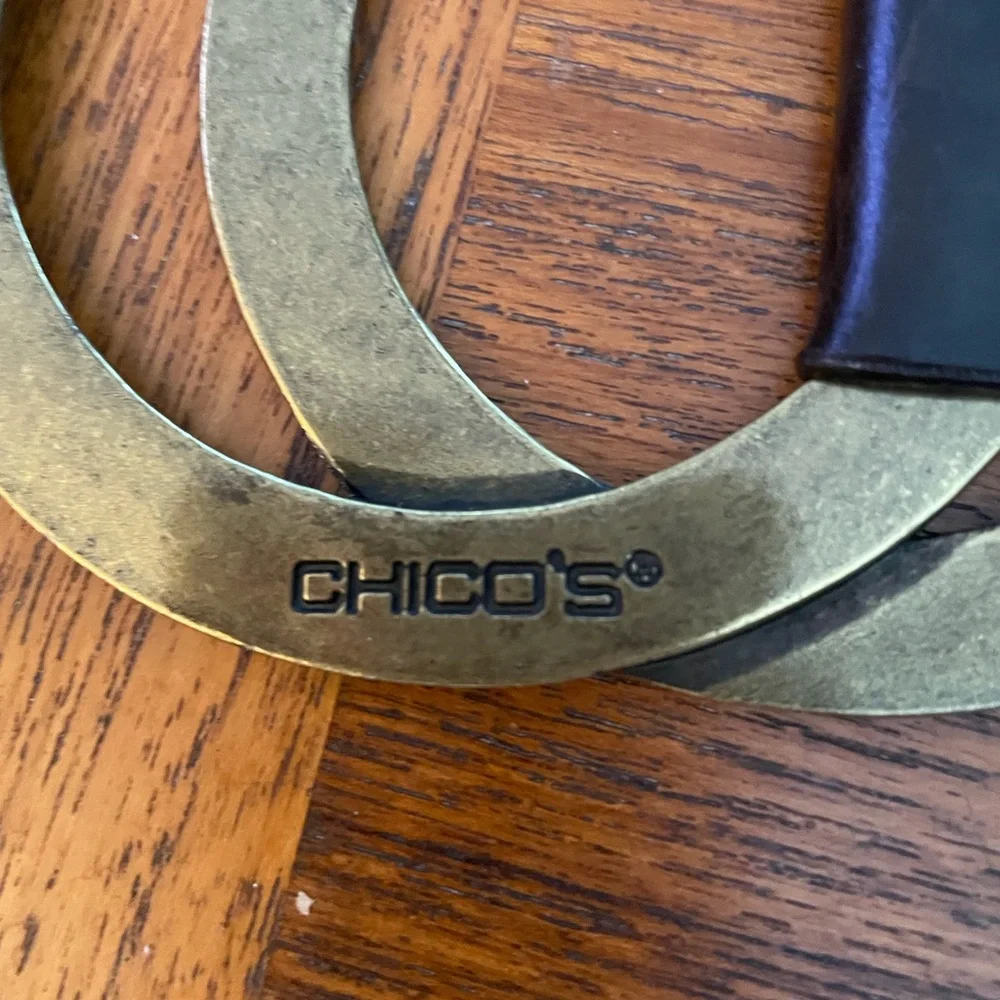 Women’s Chico’s Black Belt with round Patterned Buckle